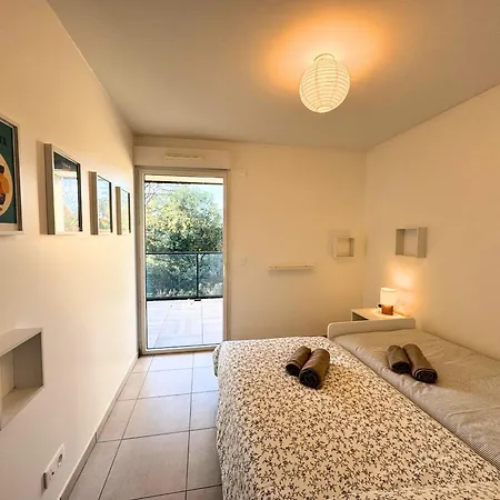 Spacieux Duplex De Standing Avec Piscine & Parking Saint-Raphaël