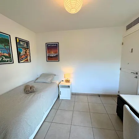 Spacieux Duplex De Standing Avec Piscine & Parking * Saint-Raphaël