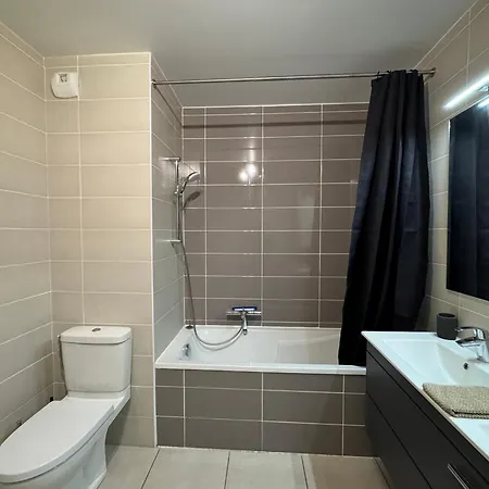 Spacieux Duplex De Standing Avec Piscine & Parking Saint-Raphaël