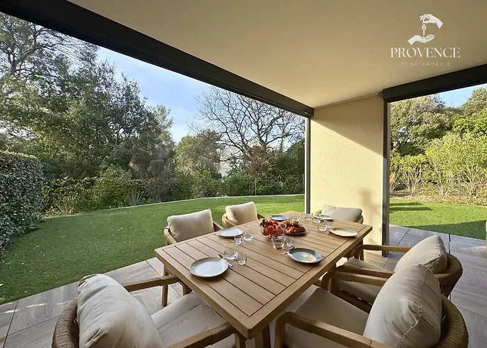 Spacieux Duplex De Standing Avec Piscine & Parking