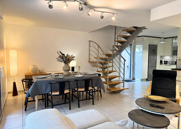 Spacieux Duplex De Standing Avec Piscine&parking Appartement *