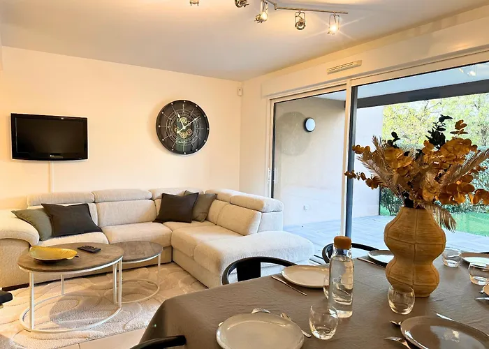 Apartment Spacieux Duplex De Standing Avec Piscine & Parking Saint-Raphaël